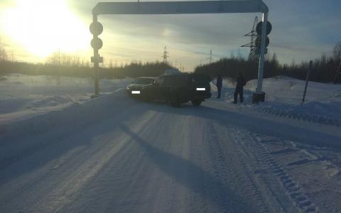 В Коми водитель внедорожника устроил ДТП, когда выезжал с заправки