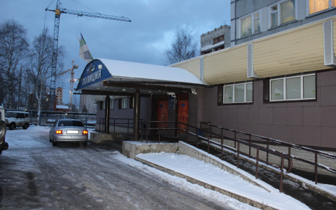 77-летняя жительница Коми несколько раз за день отдала деньги мошенникам