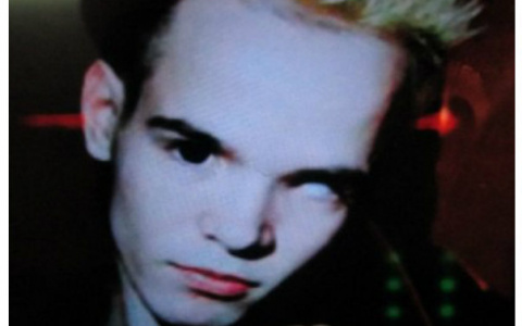 В Сыктывкаре разыскивается парень с необычной внешностью