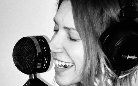 Певица из Коми Юлия Самойлова ведет откровенный блог о жизни в инвалидной коляске (видео)