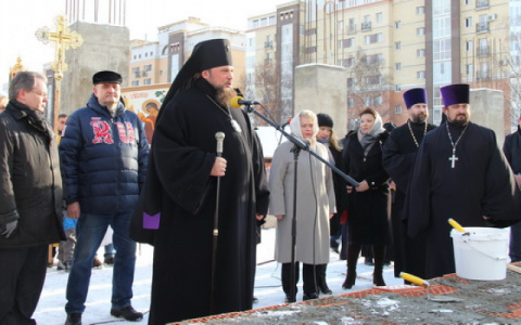 Архиепископ Питирим попросил сыктывкарцев пожертвовать несколько миллионов