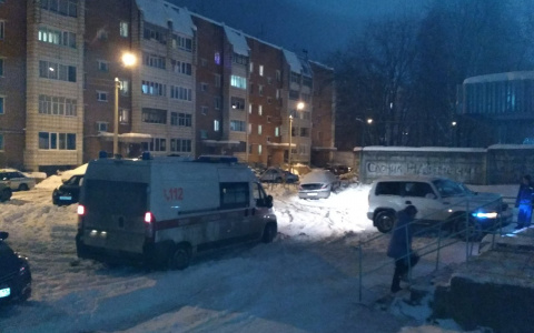 Под Сыктывкаром на помощь медикам «скорой» пришли спасатели