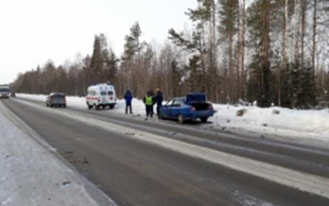 В Коми пострадали два парня из-за «Ниссан», которая разнесла их «Дэу Нексия» (фото)