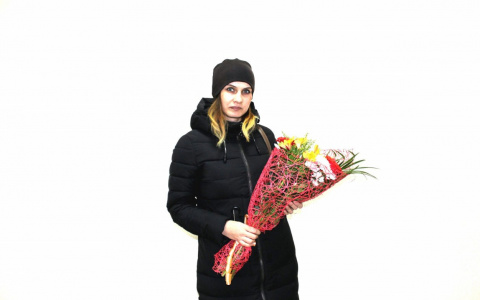 Победительница розыгрыша букета цветов на PG11.ru получила свой приз