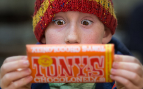 В Сыктывкаре мужчина обчистил квартиру в обмен на шоколадку для мальчика