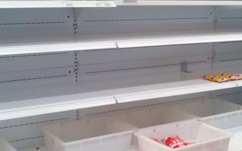 Жители Коми толпой опустошили полки крупной сети супермаркетов (фото)