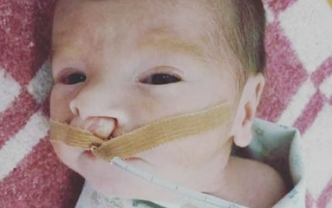 В Инстаграме срочно ищут родителей для ребенка из Коми с редким заболеванием