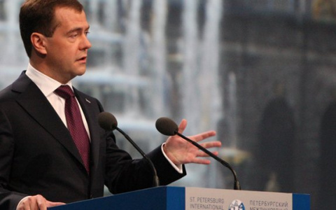 Дмитрий Медведев решил, сколько денег выделить на чиновников в Коми