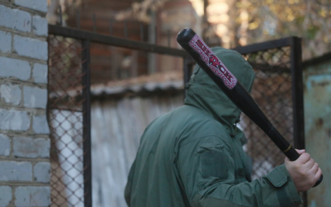 В Коми покупатель автомобиля избил арматурой его владельца