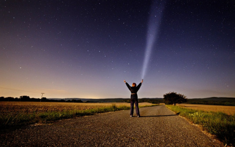 Гороскоп на 26 марта: Рыбам нужно действовать уверенно, а Близнецов будут преследовать неудачи