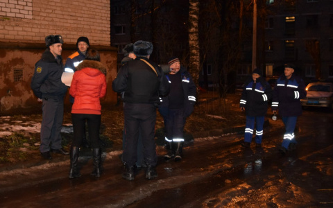 В Коми у дома рядом с тремя детсадами искали бомбу