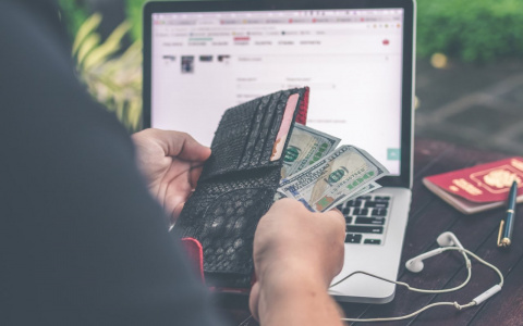 Названы вакансии в Сыктывкаре с зарплатой больше 50 тысяч рублей