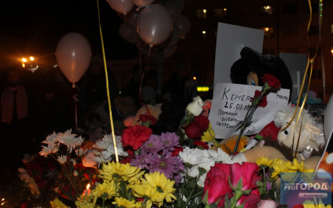 Не осталось слов: в Сыктывкаре митинг памяти жертв пожара в Кемерово прошел в полной тишине