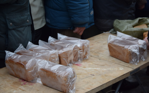 В Коми на прилавки магазинов попало 66 партий испорченного хлеба