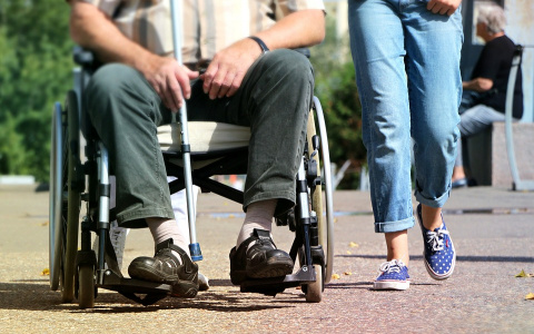 В Сыктывкаре упитанного инвалида обидели - не дали бесплатную коляску