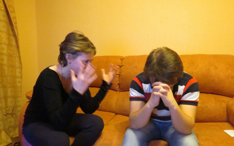 Гороскоп на 2 апреля: Тельцам не советуют искать виноватых, а Дев покинет чувство стабильности