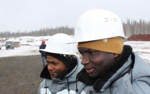 На рудниках в Коми работают темнокожие студенты из Африки