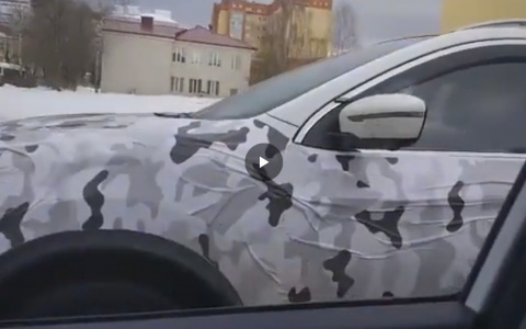 Сыктывкарцев поразил необычный автомобиль на улицах города (видео)