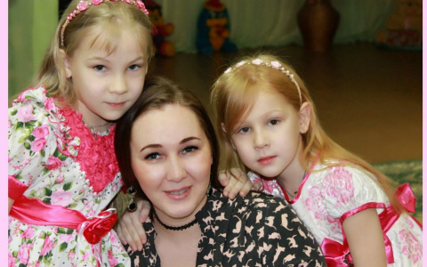 В конкурсе «Счастливая мама» появились первые участницы