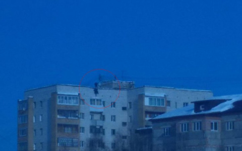 В Коми два парня играли со смертью на крыше девятиэтажки (фото)