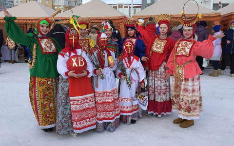 Автор странных нарядов с празднования Пасхи в Коми объяснила их смысл