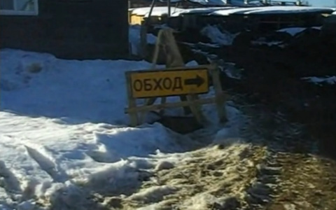 Житель Коми устроил экскурсию по забитым грязью улицам