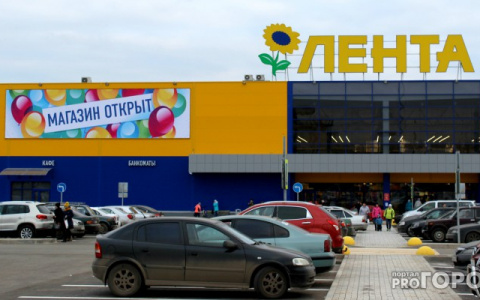 Сыктывкарцы рассказали, что из-за пьяного посетителя уволили сотрудника «Ленты»