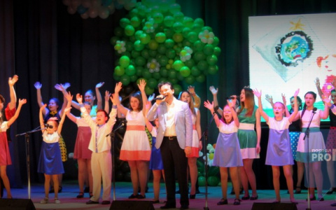 На благотворительном концерте в Сыктывкаре собрали 110 000 рублей для инвалидов (фото)