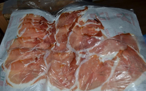 В Коми уничтожили партию мясных деликатесов из Италии