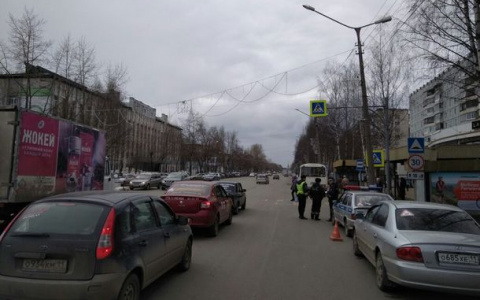 В центре Сыктывкара «Митсубиши» сбил девочку на «зебре» (фото)
