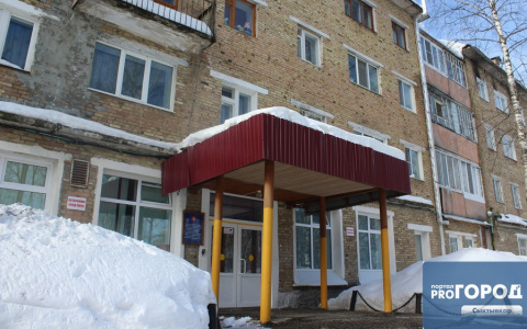 В Сыктывкаре родители особенных детей в отчаянии: коррекционную школу соединяют с интернатом