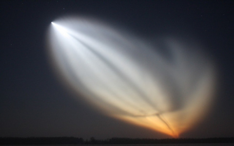 Сыктывкарцев поразило необычное свечение в небе (фото)