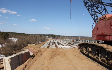 Новый мост на трассе Сыктывкар-Эжва готов более чем наполовину