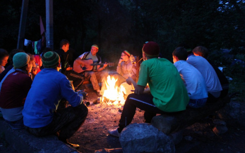 В Сыктывкаре откроется лагерь, где детей будут кормить в ресторане и водить на экскурсии