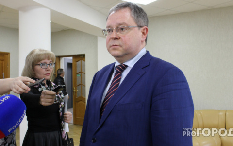 У мэра Сыктывкара проходит планерка: онлайн-трансляция