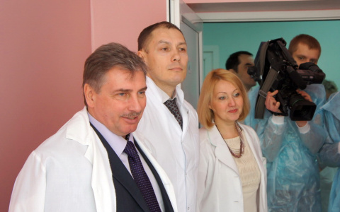 Главного врача роддома в Коми посадили за взятки