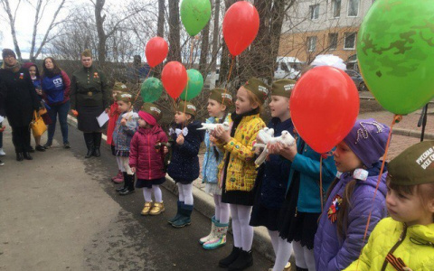 У бывшей пристани в Сыктывкаре вспомнили героев, ушедших на фронт (фото)