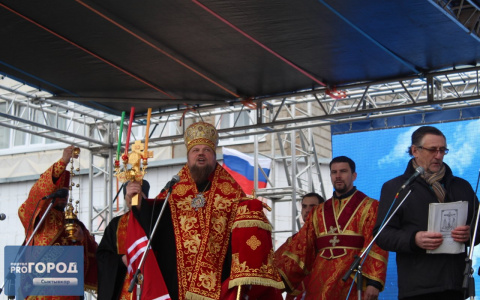 В столице Коми акция «Бессмертный полк» закончилась богослужением (фото)