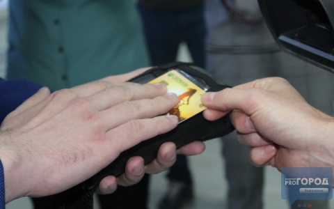Как платить картой и телефоном в автобусах Сыктывкара: ответы на все вопросы