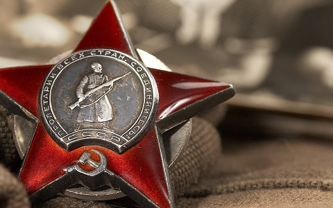 «И ради этого я воевал»: в Сыктывкаре машину ветерана не пропустили на салют