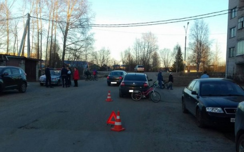 В Коми водитель «Логана» сбил 7-летнего мальчика на велосипеде (фото)