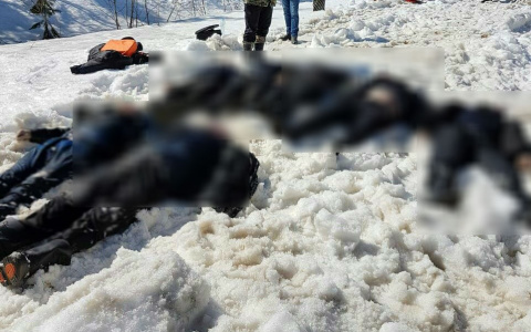 Появились фото с места ЧП в Коми, где утонул вездеход с людьми