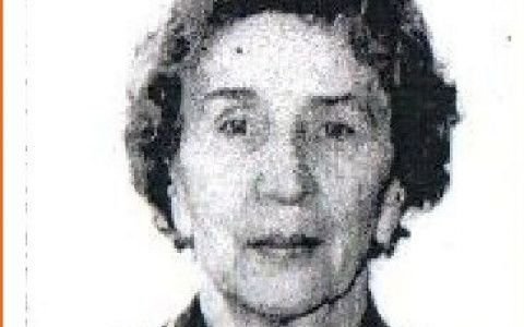 В Сыктывкаре из тубдиспансера пропала бабушка в яркой одежде