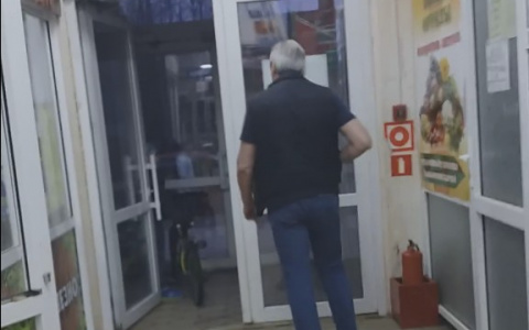 Сыктывкарка возмущена, что администратор выгонял ее 6-летнего сына из ТЦ на улицу (видео)