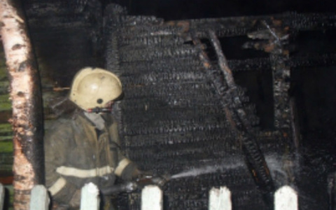 В Коми дотла сгорел жилой дом (фото)