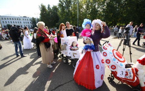 В разных городах Коми пройдет парад колясок, а в Сыктывкаре - нет