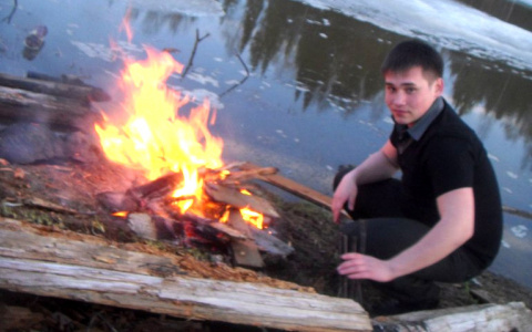 23-летний сыктывкарец вытащил из горящего дома бабушку