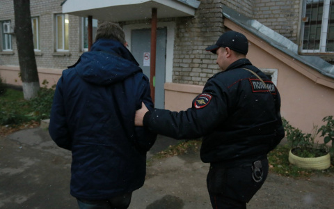 В Коми работник автосервиса угнал «Ниву» клиентки, но попал в ДТП