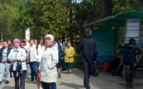 Сыктывкарцы  опоздали на работу из-за транспортного коллапса