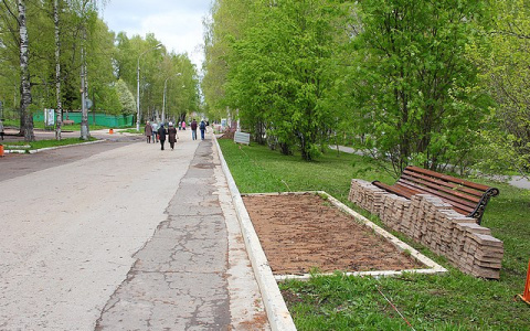 В Сыктывкаре приводят в порядок любимую пешеходную улицу горожан (фото)